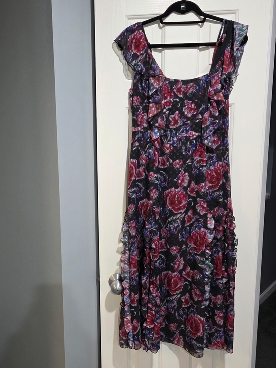 TALULAH Dresses & Skirts - TALULAH Floral Midi Dress